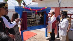 लद्दाख को मिली सोलर पावर्ड 30 स्मार्ट बस शेल्टर्स की सौगात, जानें क्या हैं खास फीचर्स ?