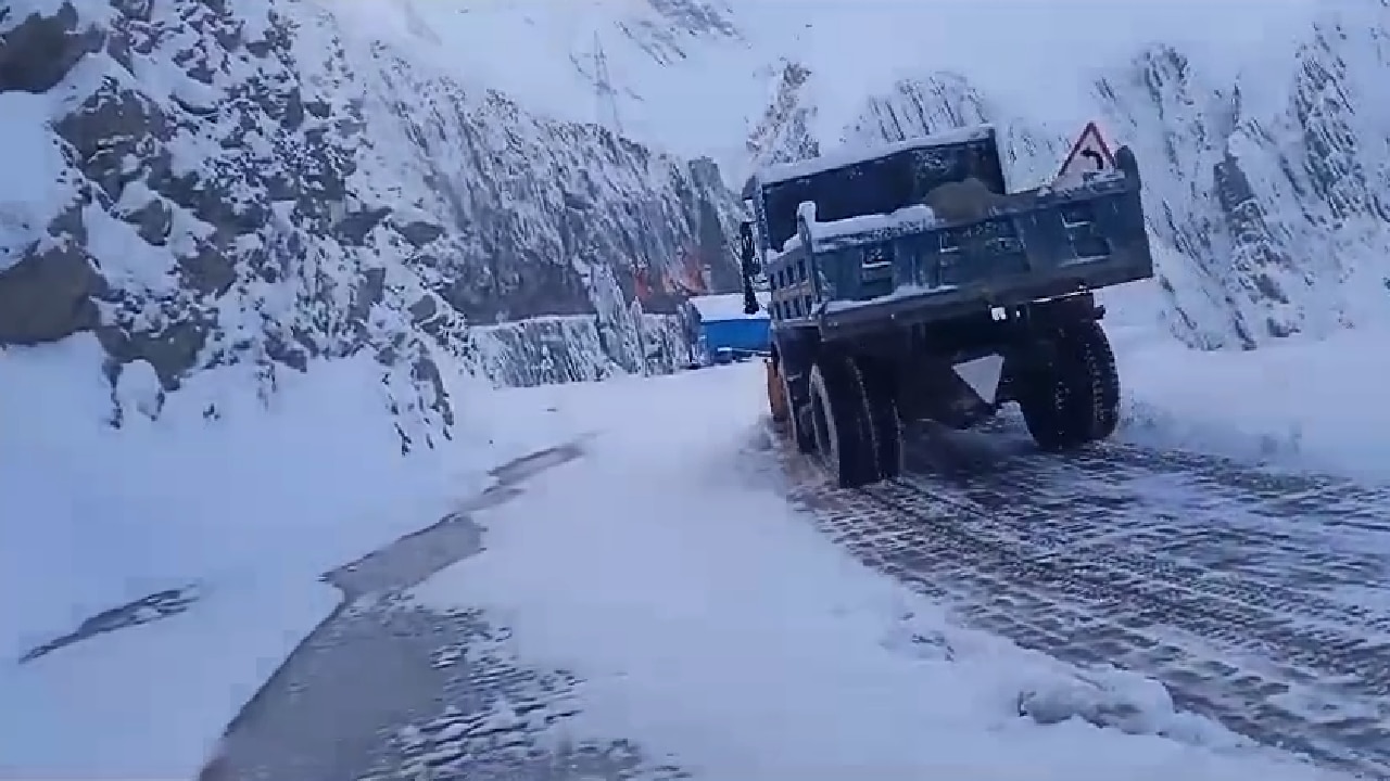BRO snow clearance operation