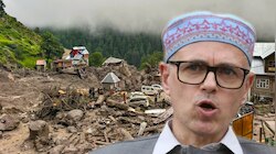 Kishtwar Tragedy : बादल फटने से मचा तबाही का तांडव, हालात जानने पहुंचे उमर अब्दुल्ला!