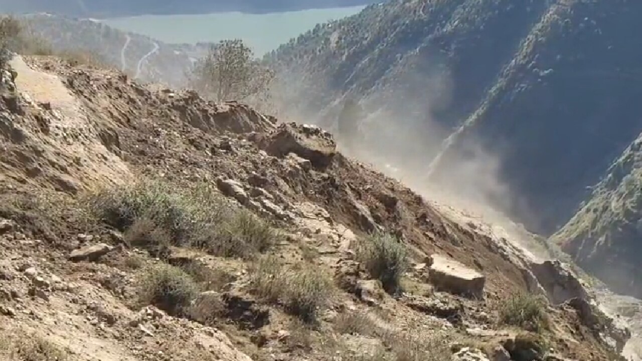 Breaking News: डोडा से 40 KM दूर सादेरबाग में टूटा मुसीबत का पहाड़, 50 से ज़्यादा घरों में मचा हाहाकार, देखिए भयानक मंज़र!