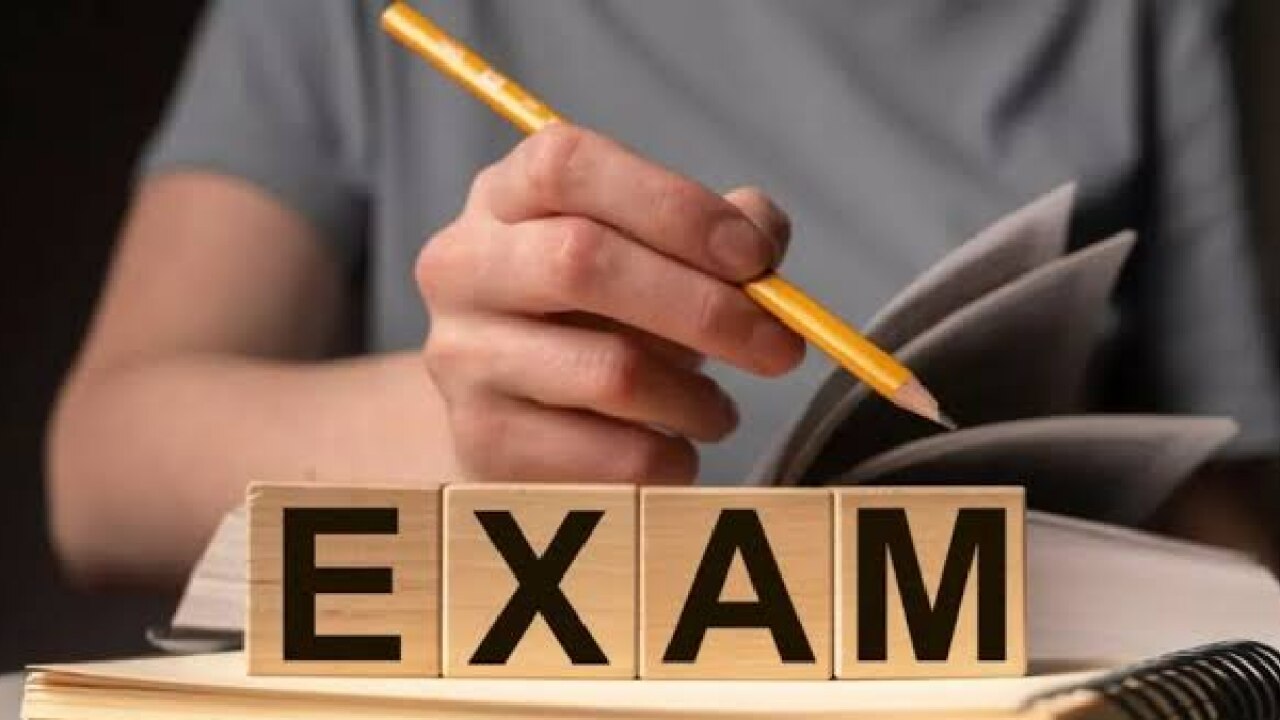 Class 10 Date Sheet:  JKBOSE ने जारी की 10वीं की डेटशीट, 17 फरवरी से शुरू होंगे एग्जाम, समर जोन के छात्रों की बढ़ी धड़कनें...