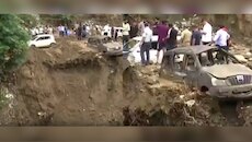 डोडा में भारी बारिश से फ्लैश फ्लड का कहर, घर-दुकानों को नुकसान, NH-244 पर यातायात प्रभावित