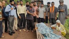 राजौरी में खस्ताहाल सड़क बनी काल, खाट पर अस्पताल ले जाते समय 18 साल की युवती की मौत