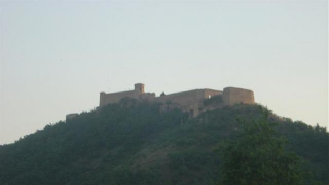 हरी परबत : जम्मू और कश्मीर का सबसे बड़ा शहर राजधानी श्रीनगर की एक पहाड़ी 
