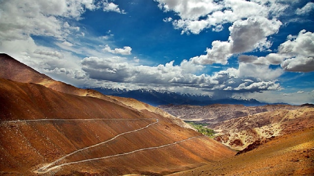 Ladakh Weather : लद्दाख का मौसम हुआ गर्म, 37.5 डिग्री तक पहुंचा टेंपरेचर !