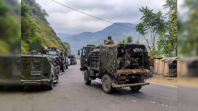 Terrorist Attack : कश्मीर में एक और दहशतगर्दाना हमला, गुलमर्ग हमले में तीन जवानों की मौत ! 