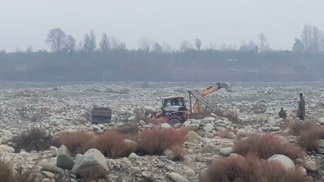 Illegal Mining : शोपियां में अवैध खनन करने वालों पर हुई कार्रवाई, सरकार ने पकड़े 190 वाहन !