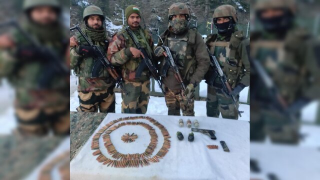 Breaking News : कुपवाड़ा में सुरक्षाबलों की बड़ी कार्रवाई, भारी मात्रा में गोलाबारूद बरामद !