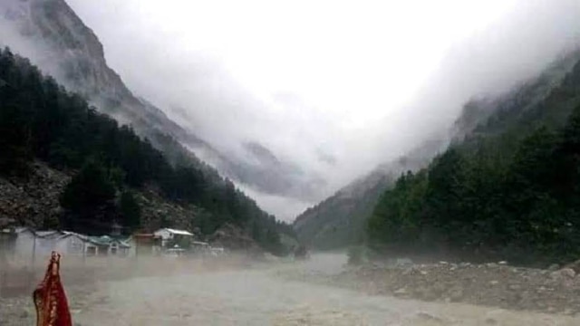 Reasi CloudBurst : जम्मू-कश्मीर के रियासी जिले में बादल फटने से तबाही, घर और दुकानें बर्बाद!