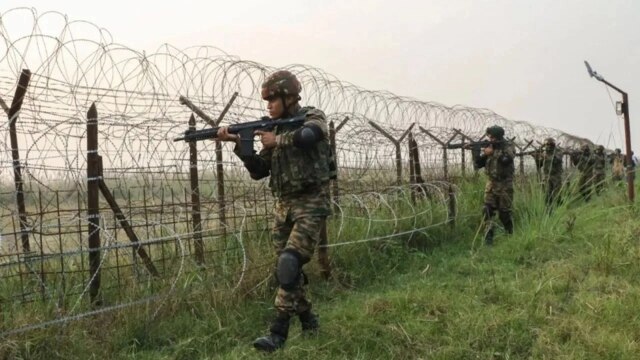 India-Pak Conflict: LOC पर फिर गोलाबारी, पाकिस्तान ने लगातार 9वीं रात किया सीजफायर का उल्लंघन!