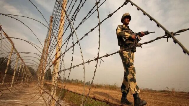 India Pakistan Tension : राजौरी और पुंछ में 24x7 हेल्पलाइन नंबर जारी, Emergency में यहां करें Contact!