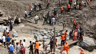 किश्तवाड़ त्रासदी में उतरी भारतीय सेना: 48 मौतें, 73 लापता– राहत अभियान में जुटे 300 जवान!