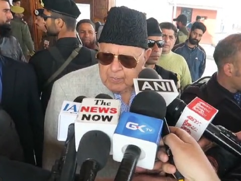 मिडिल ईस्ट में जारी जंग को लेकर भारत के रुख पर फारूक अब्दुल्ला ने दिया बड़ा बयान...