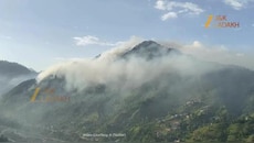 Mughal Road Forest Fire: पुंछ के जंगलों में लगी भीषण आग, Control करने में जुटा प्रशासन...