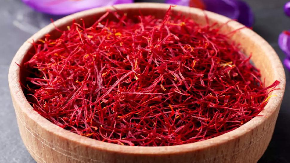 दुनिया का सबसे महंगा मसाला केसर; क्यों बिकता है सोने के भाव? जानें कैसे ...