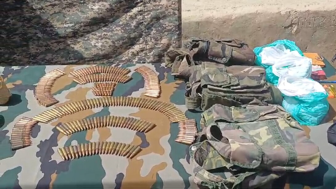 Search Operation : कुपवाड़ा मुठभेड़ के बाद दहशतगर्दों से भारी तादाद में असलाह बरामद !