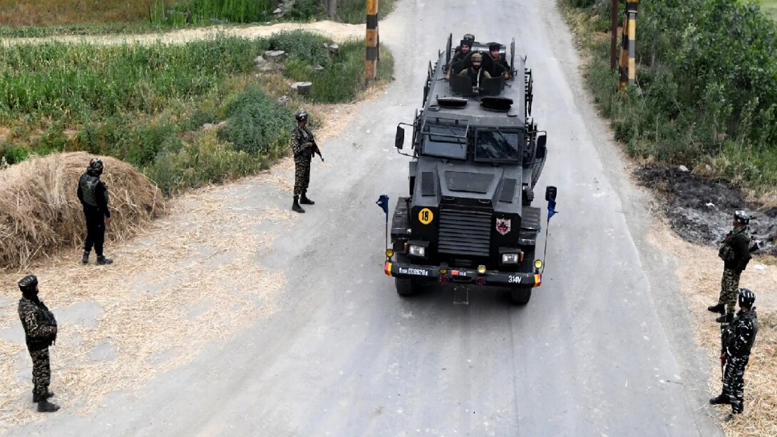 Search Operation : जम्मू-कश्मीर के बांदीपोरा में सेना का सर्च ऑपरेशन शुरू...