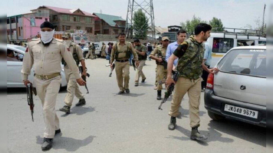 Search Operation : पहलगाम हमले के बाद आतंक से जुड़े संदिग्धों के घरों पर पुलिस का सर्च ऑपरेशन!