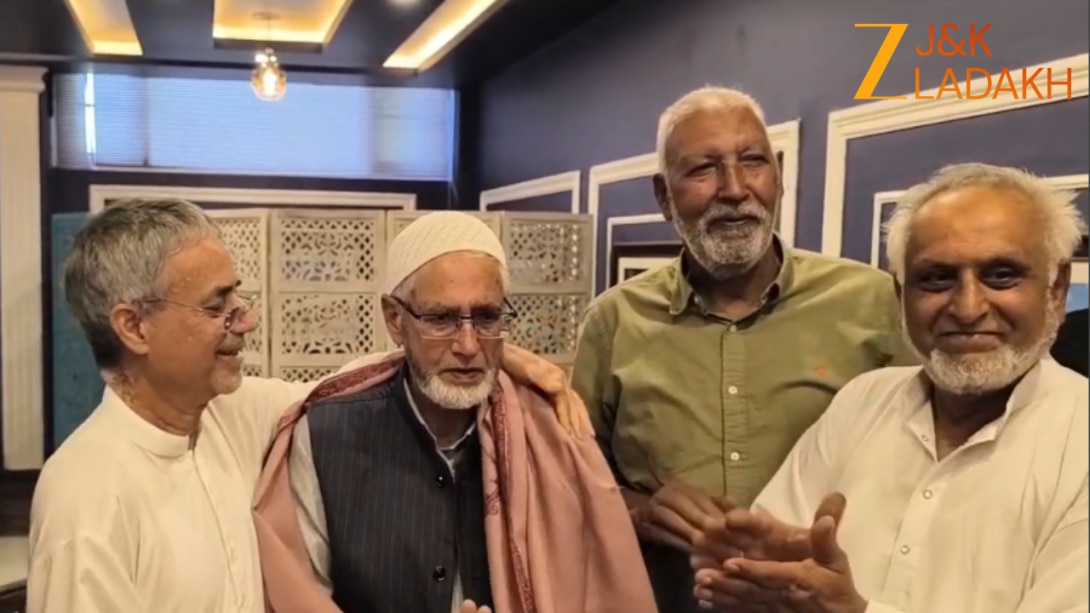 NRI डॉ. फारूक अहमद पड्डर बोले: ‘दोस्ती ज़िंदा रखने के लिए हर साल हो पुनर्मिलन’...