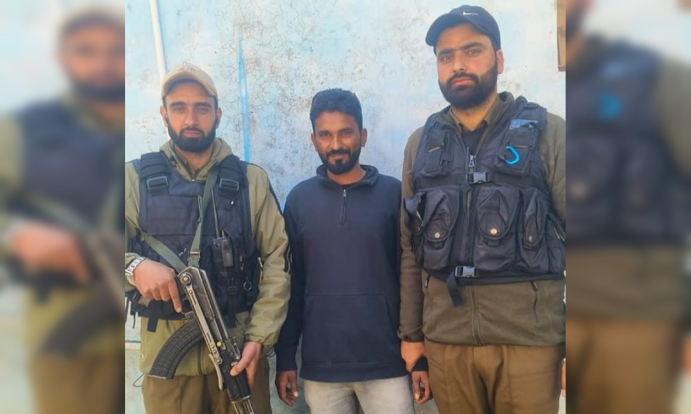 Breaking News : 13 साल से फरार आरोपी गिरफ्तार! सालों से पुलिस को चकमा देने वाला जफर इक़बाल अब जाएगा जेल...