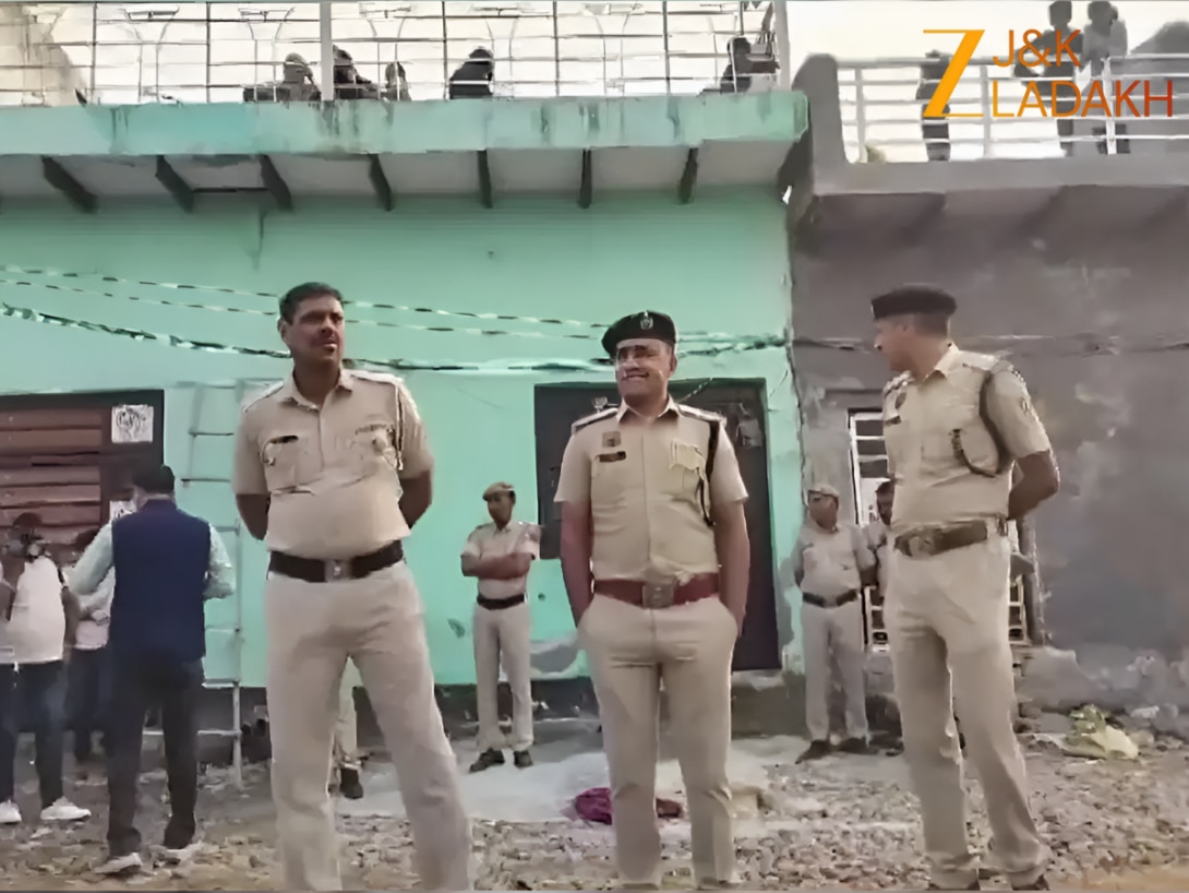 अनंतनाग में CIK की बड़ी कार्रवाई: ‘व्हाइट कॉलर टेरर मॉड्यूल’ केस में डॉक्टर के घर छापा, मोबाइल फोन जब्त